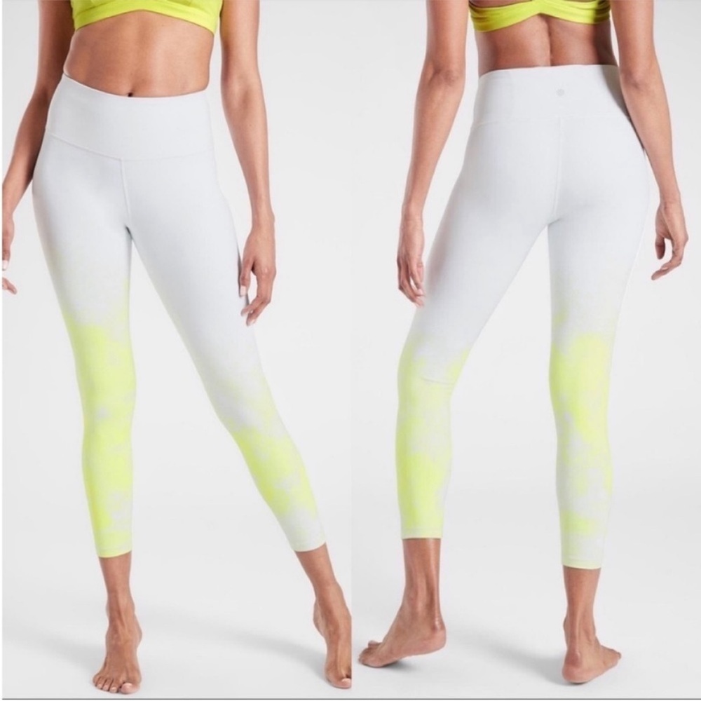 Athleta Elation Mineral 7/8 Neon Leggings in Fiber Optic Size XS Athletic